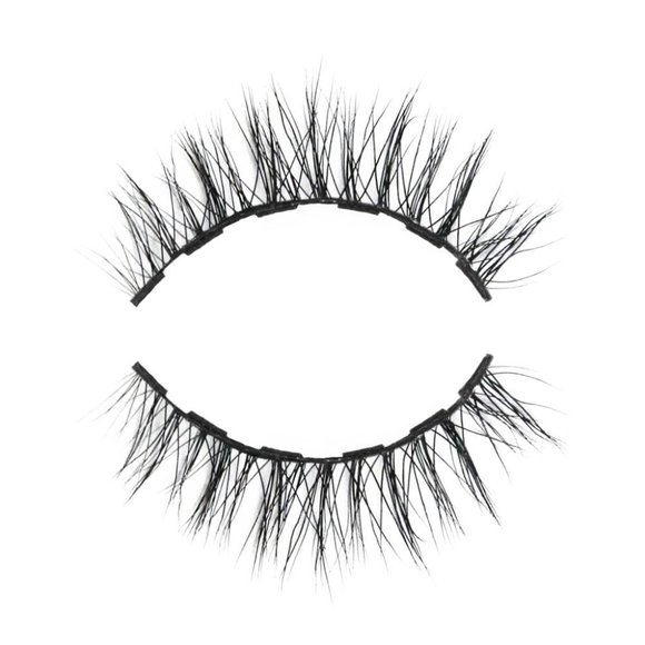 SOLD Glamnetic | Magnetic Livin' Lashes - Picture 5 of 5